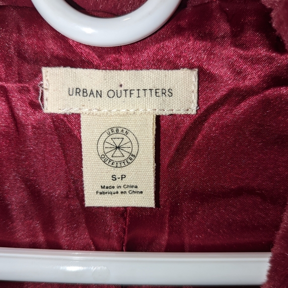 Faux Fur Jacket - size small. Urban Outfitters - Picture 3 of 3